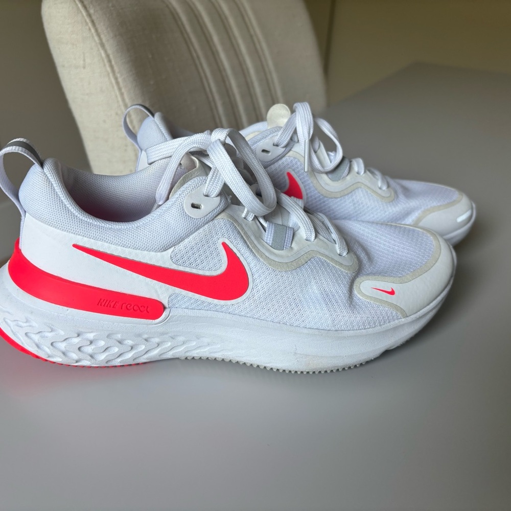 Nike React Miler White Sneakers